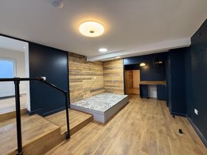 Photo 19- click for photo gallery